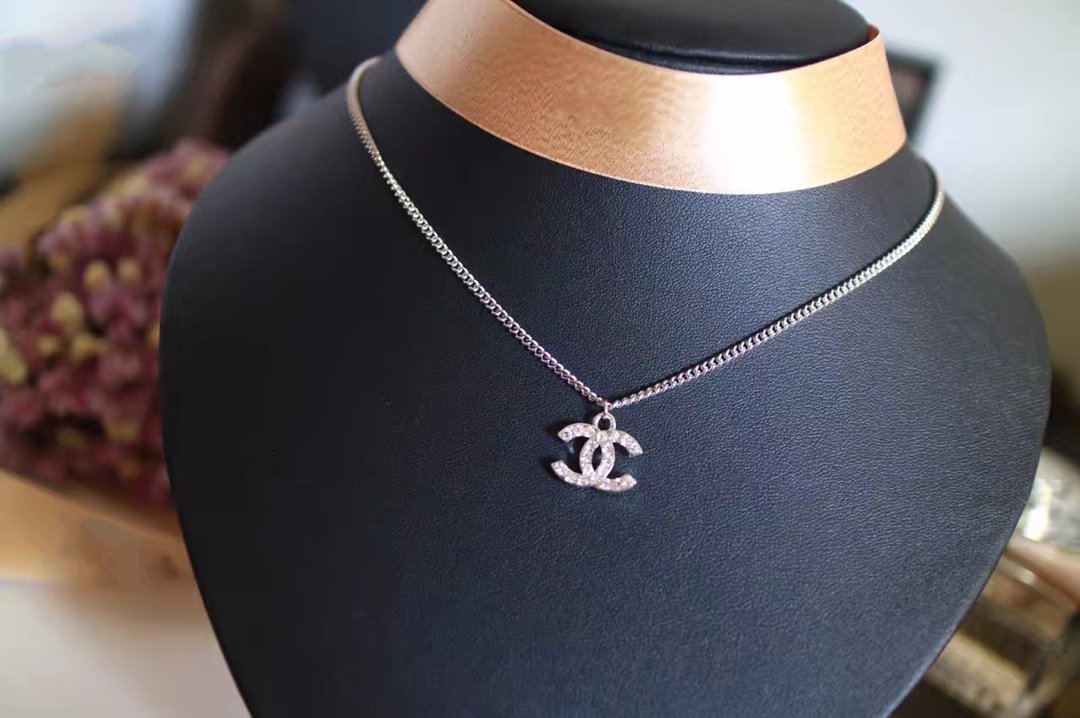 COLLIER DOUBLE C EN ARGENT