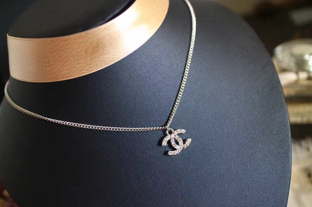COLLIER DOUBLE C EN ARGENT